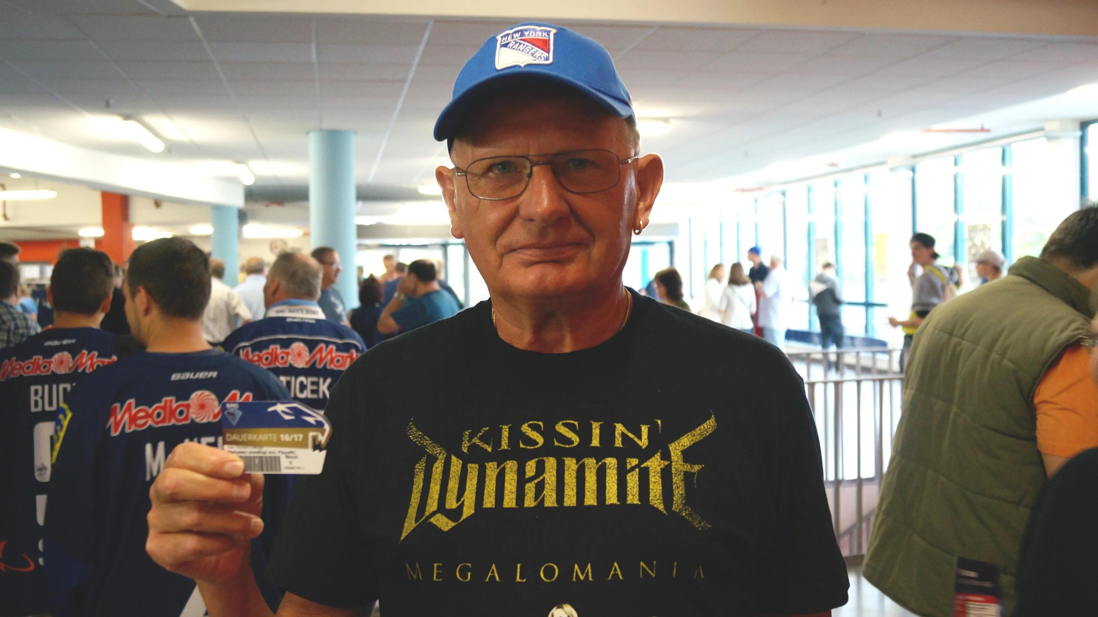 "Ich gehe seit 35 Jahren ins Eishockey", sagt Norbert Ertinger (siehe Fließtext).