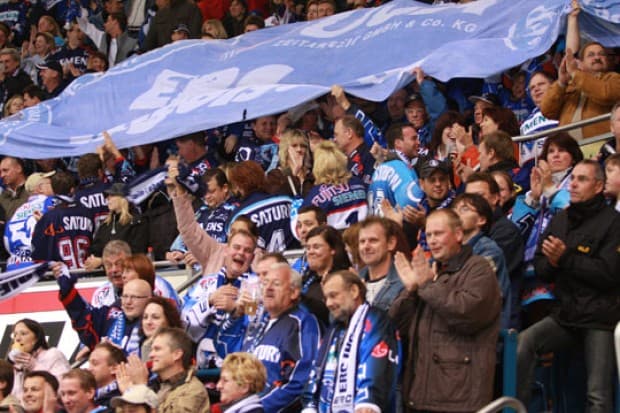Morgen starten die Pantherfans um 16 Uhr vom Paradeplatz Richtung Stadion. Foto: kbumm