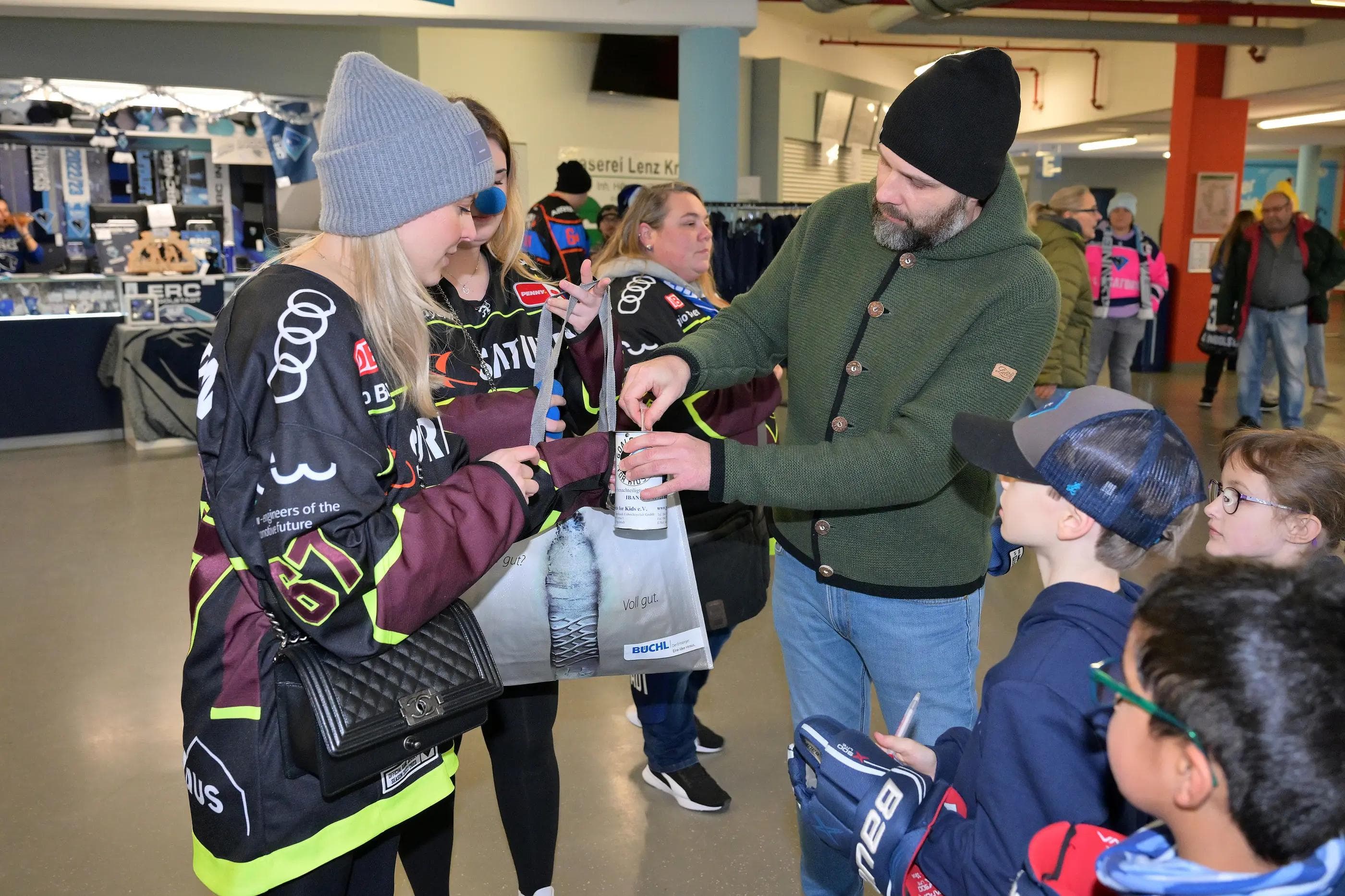 Beim Heimspiel gegen Augsburg findet die Audi ERC Charity Challenge zu Gunsten des Ingolstädter Frauenhauses statt.
Foto: Johannes Traub/JT-Presse.de