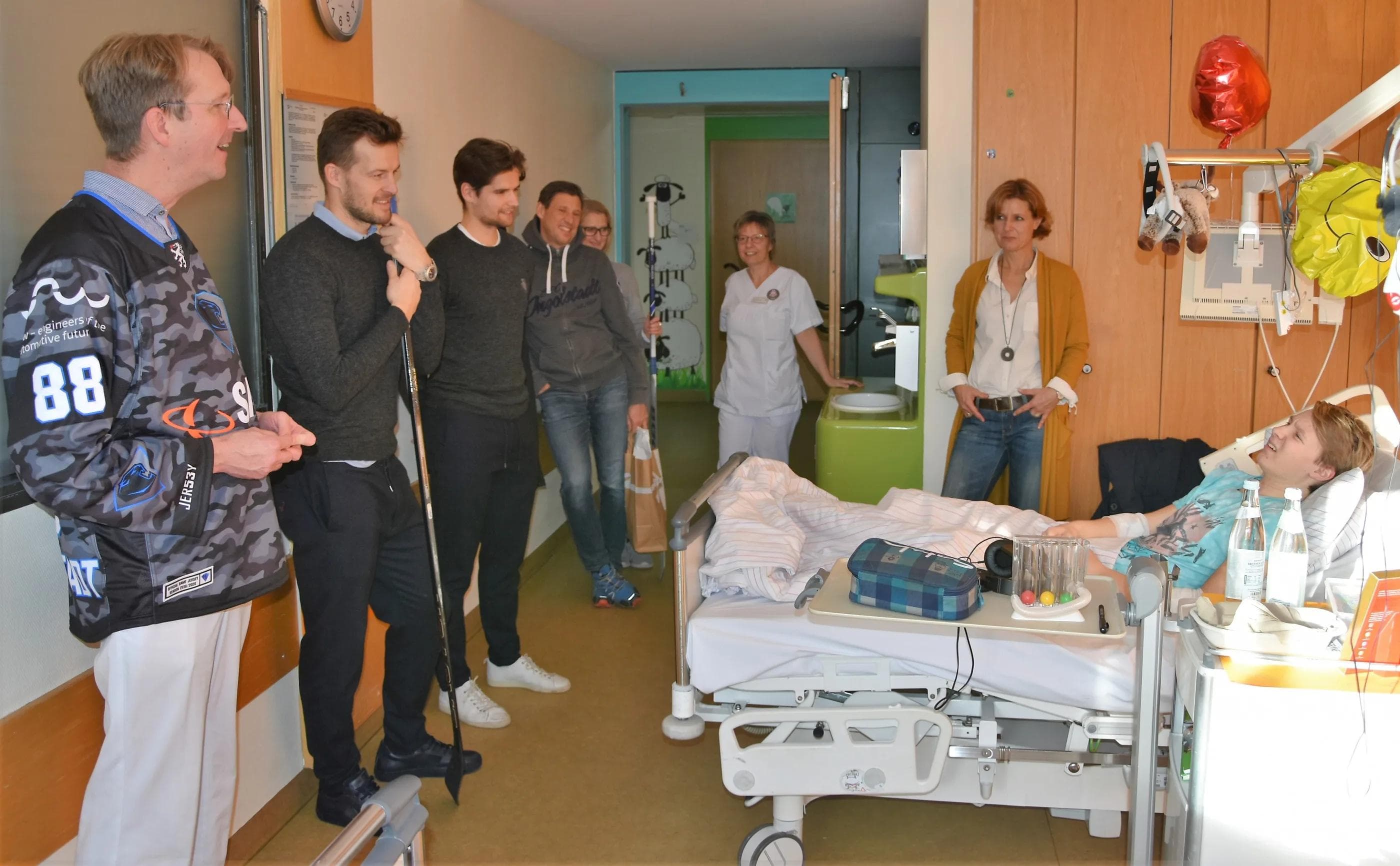 Besuch auf der Kinderstation des Klinikums Ingolstadt.