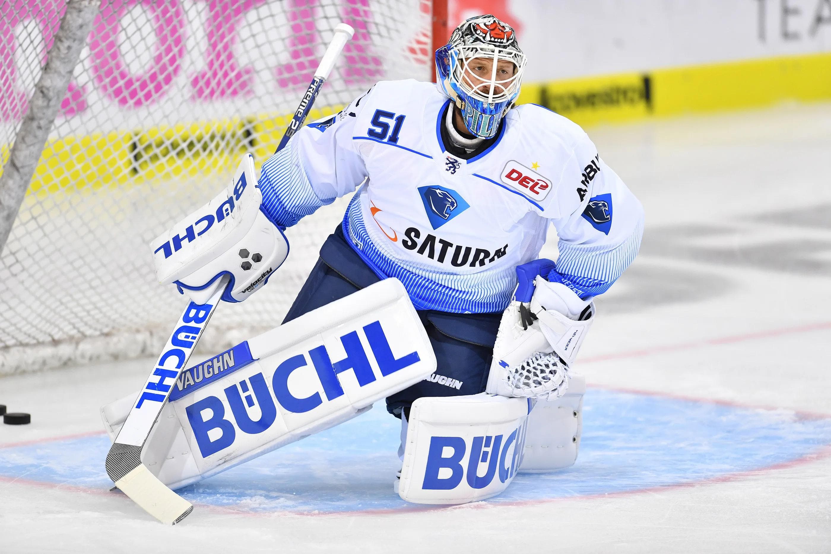 Torwart Timo Pielmeier kehrt morgen erstmals als Profi ins Eisstadion seiner Kindheit in Deggendorf zurück.
Foto: Johannes TRAUB / JT-Presse.de