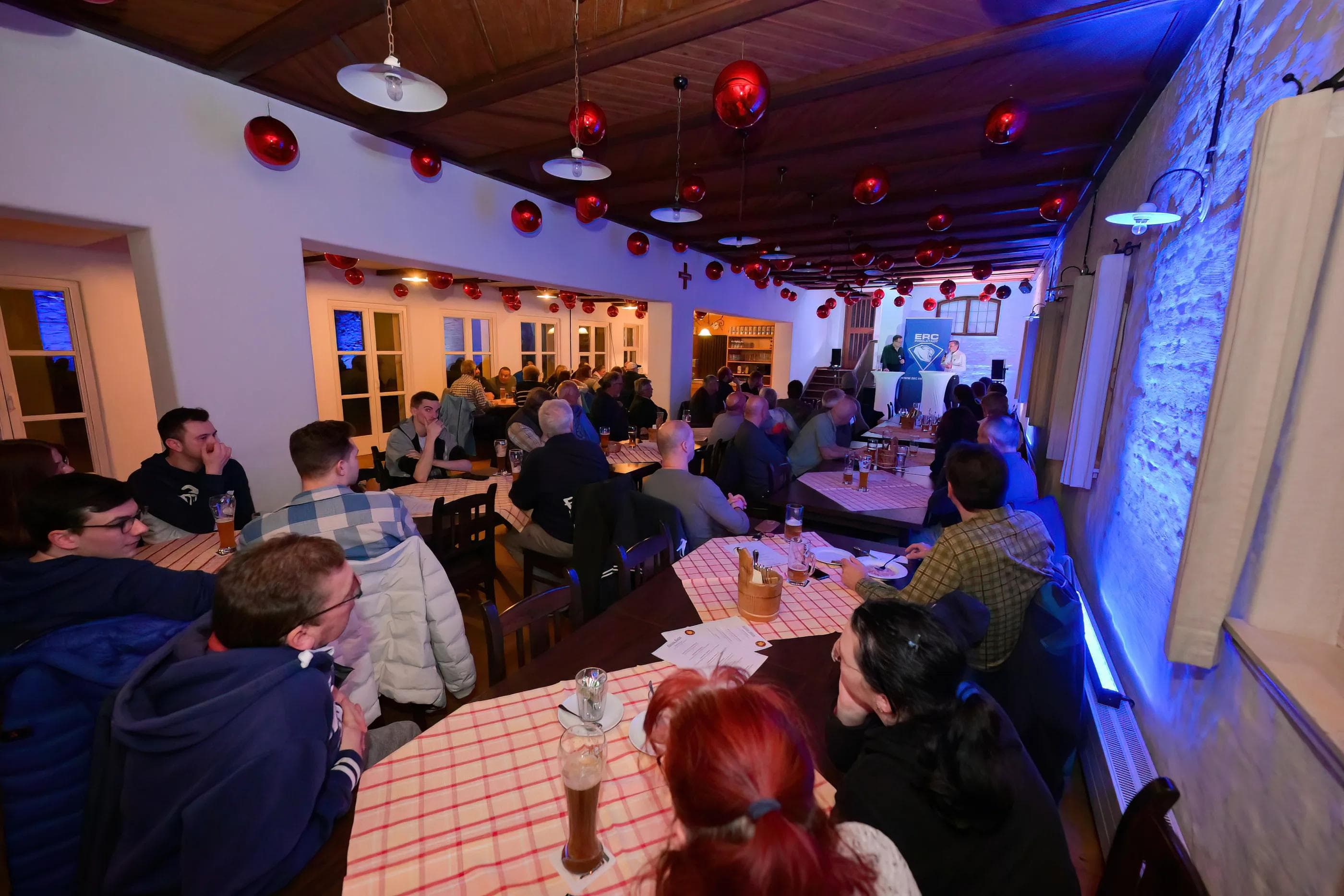 Fan-Stammtisch am 15. November