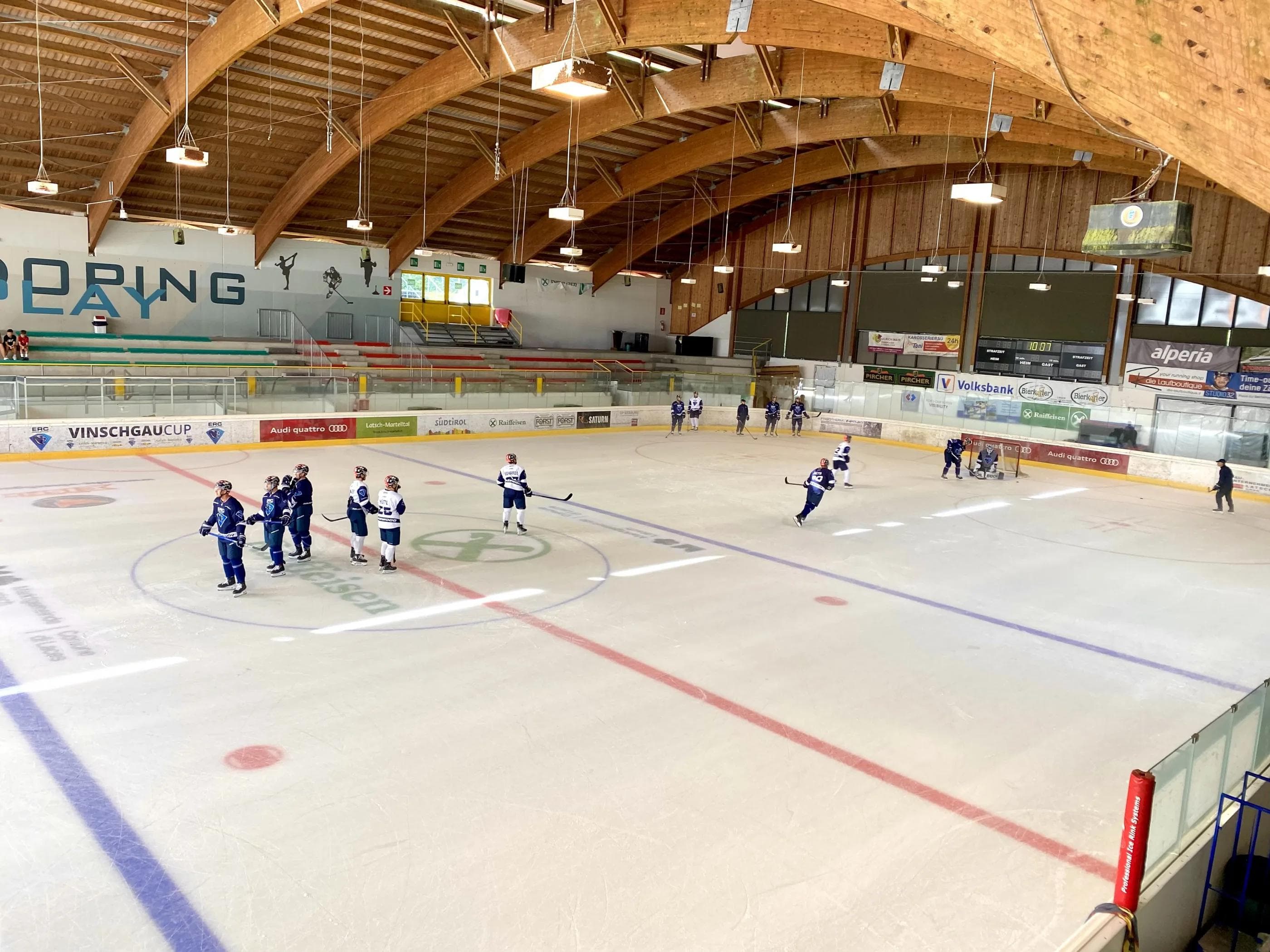 Im IceForum Latsch bereiten sich die Panther aktuell auf den Saisonstart vor.