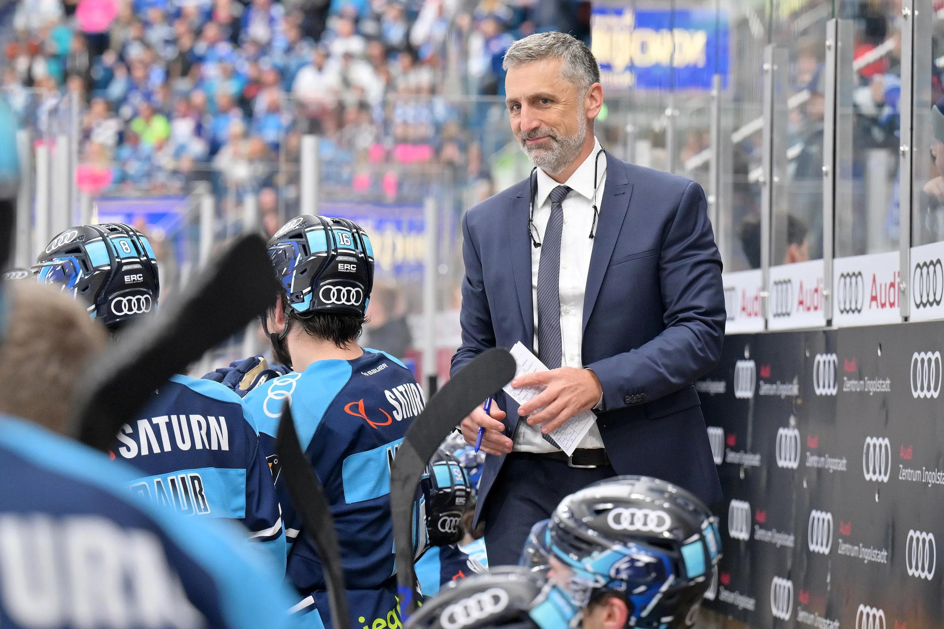 Headcoach Mark French bleibt der Chef auf der Ingolstädter Bank.
Foto: Johannes Traub/JT-Presse.de