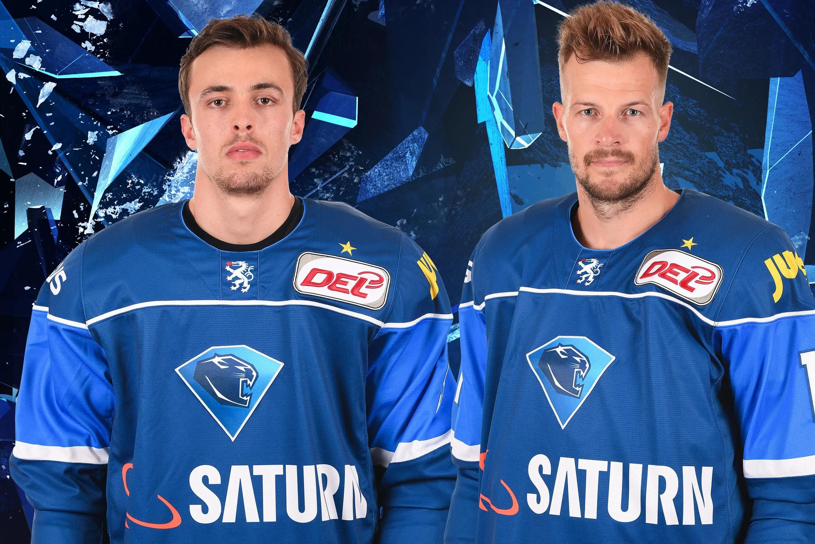 Fabio Wagner und Petr Taticek besuchen EDEKA Fanderl in Gerolfing für eine Autogrammstunde.
