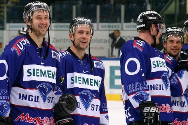 Nach dem Spiel: Strahlende Gesichter weit und breit