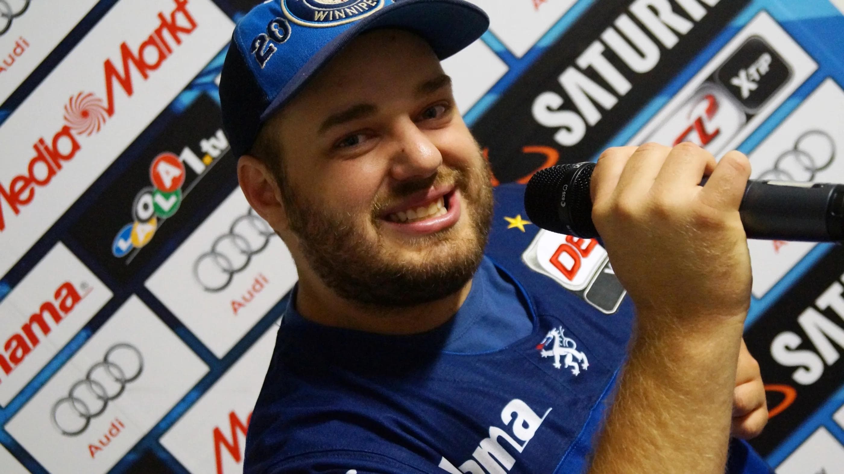 Christian Müller kommentiert für das Panther-Webradio - ein Dauerkarteninhaber reist als Experte mit zu einem Auswärtsspiel.