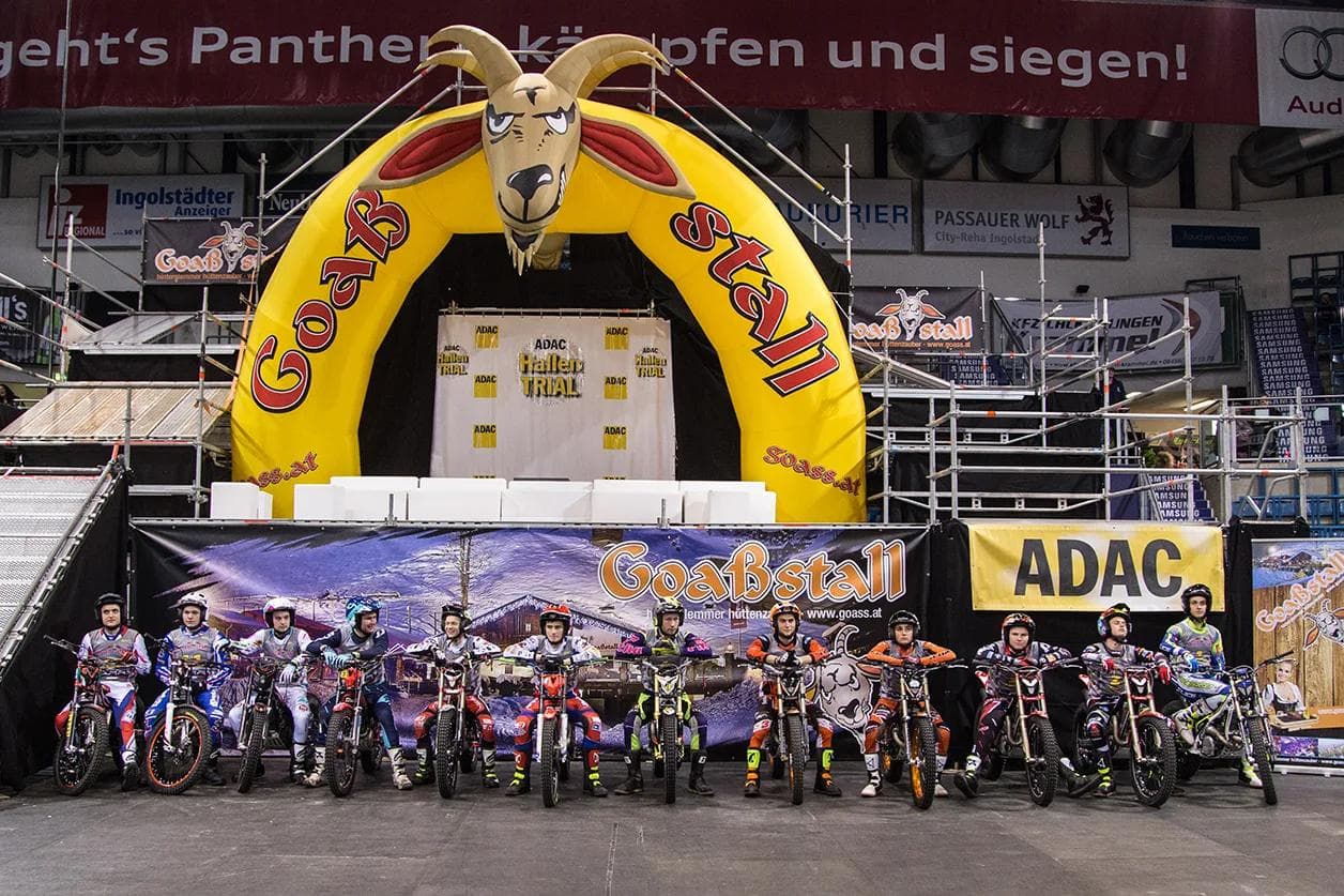 Motocross-Maschinen in der Saturn-Arena. 

Foto: ADAC