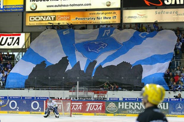 Volles Haus heute beim Derby gegen Straubing