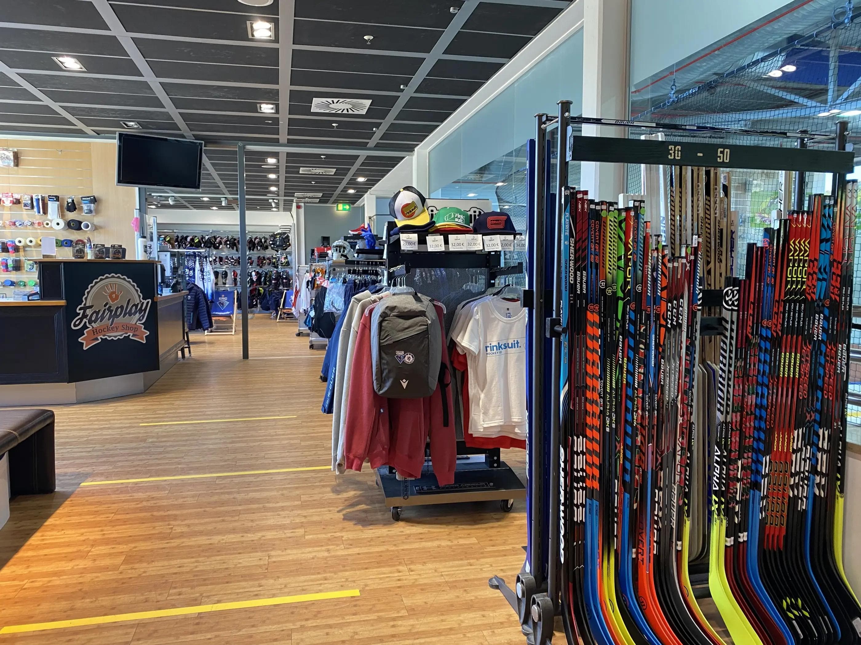 Ab 9. Juli hat der Fairplay Hockey Shop wieder geöffnet.