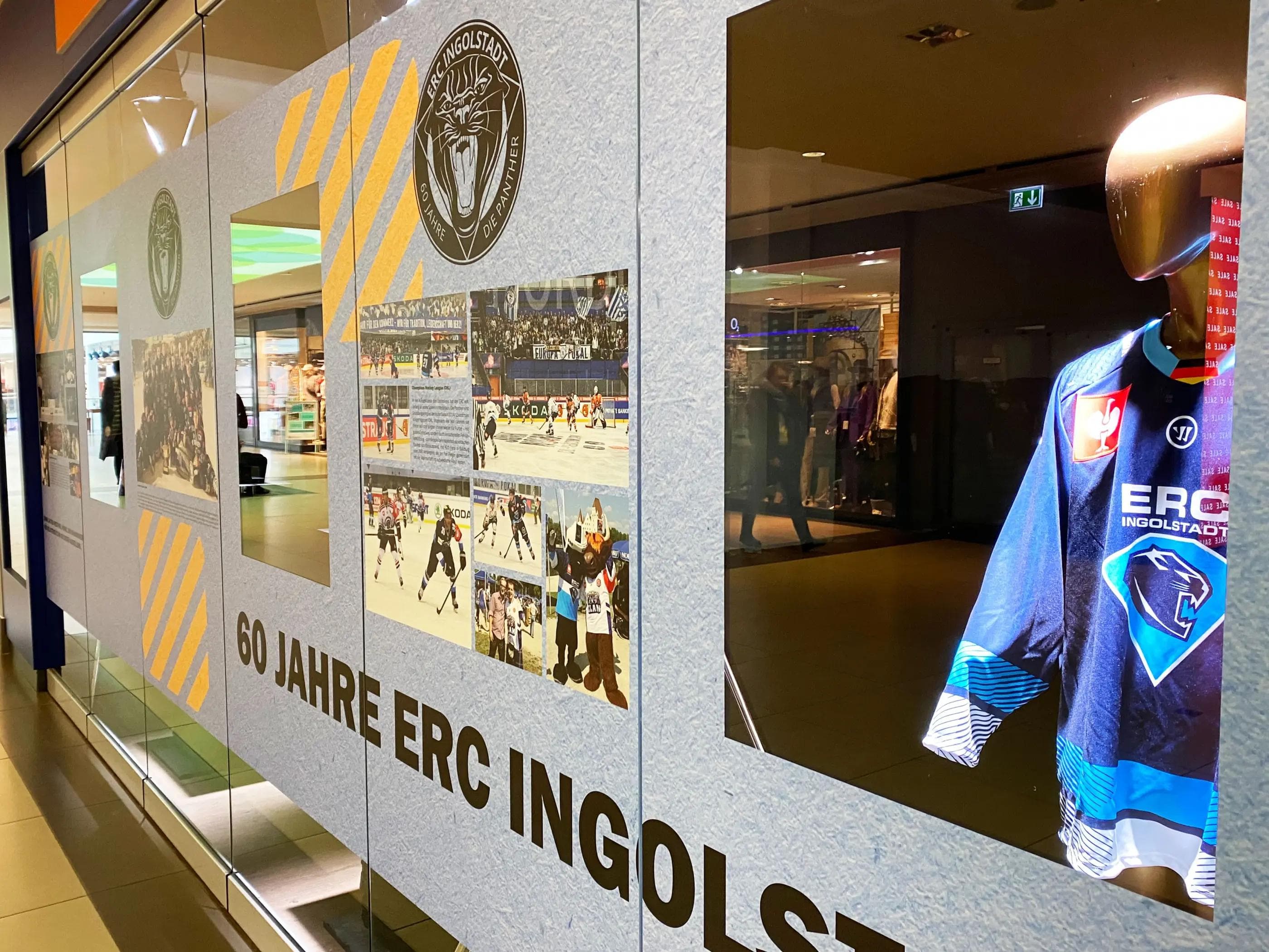 Im Obergeschoss kurz vor der Westpark Plaza ist die Pop-up-Ausstellung zu besichtigen.