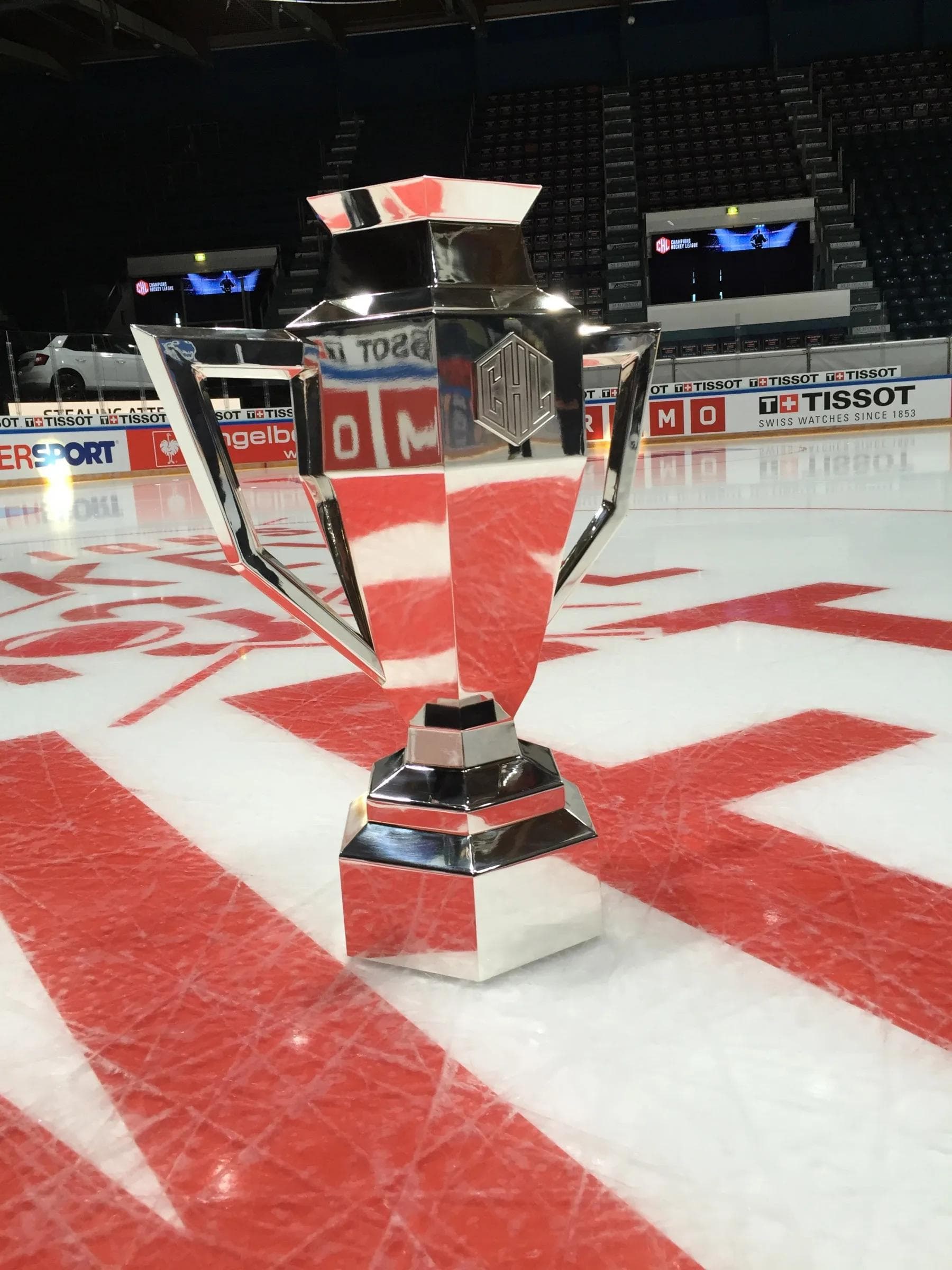 Luleå sicherte sich die CHL-Trophäe nach einem dramatischen Spiel.