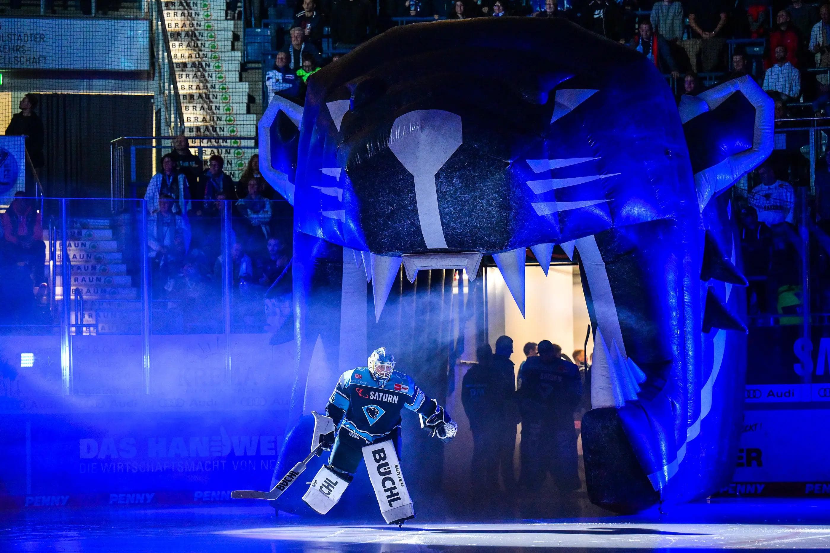 Das Kribbeln steigt. Um 19:30 Uhr steigt das erste Derby der Saison.
Foto: Johannes Traub/JT-Presse.de