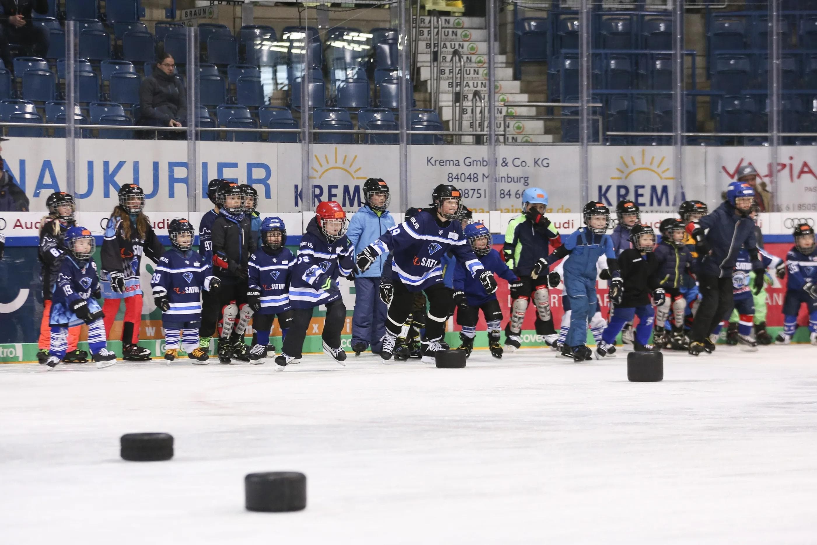 Mit 90 Kindern war der Kids On Ice Day restlos ausgebucht.
Foto: Ralf Lüger
