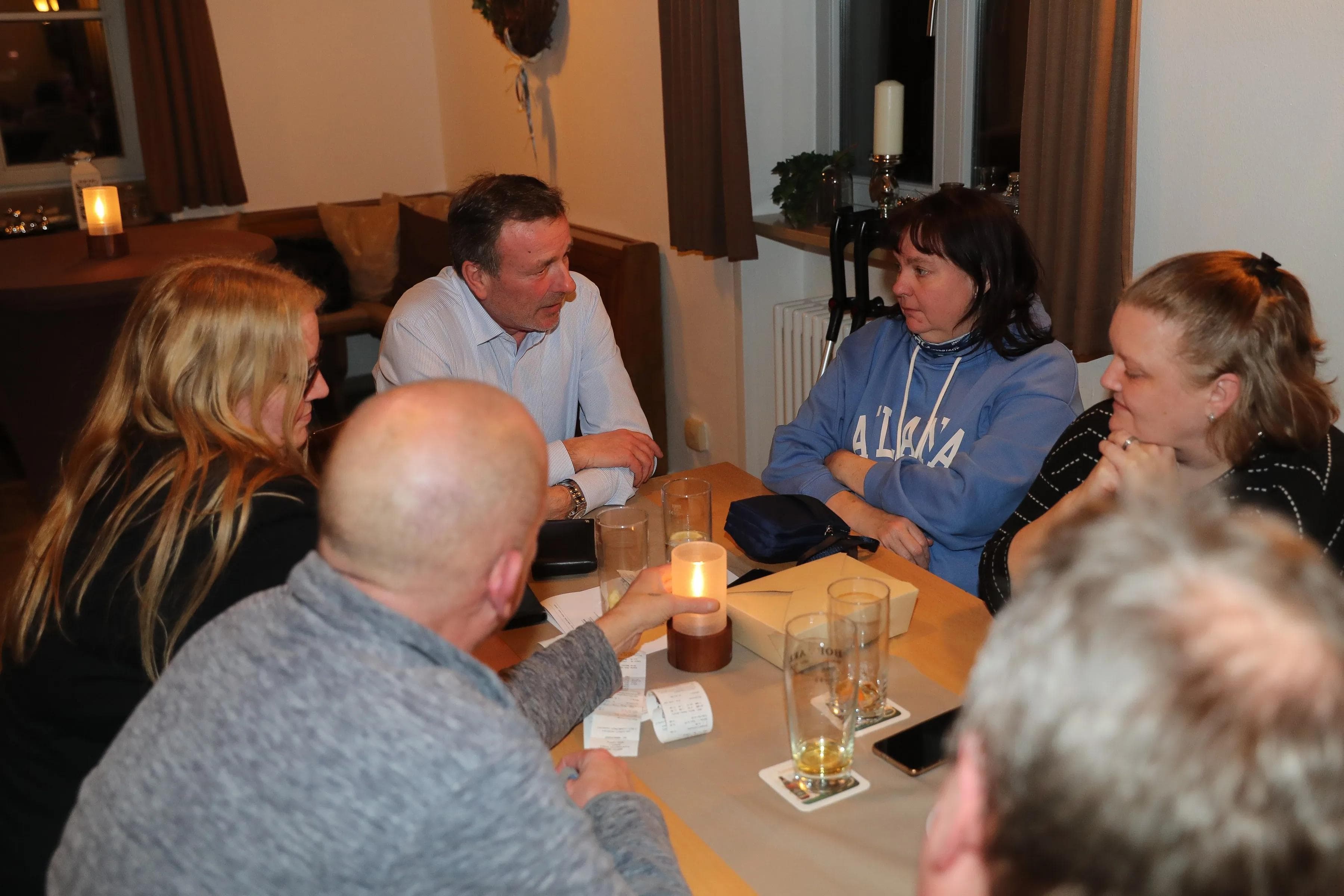 Geschäftsführer Claus Liedy mischte sich ebenfalls unter die Fans.
Foto: Markus Banai/kbumm.de