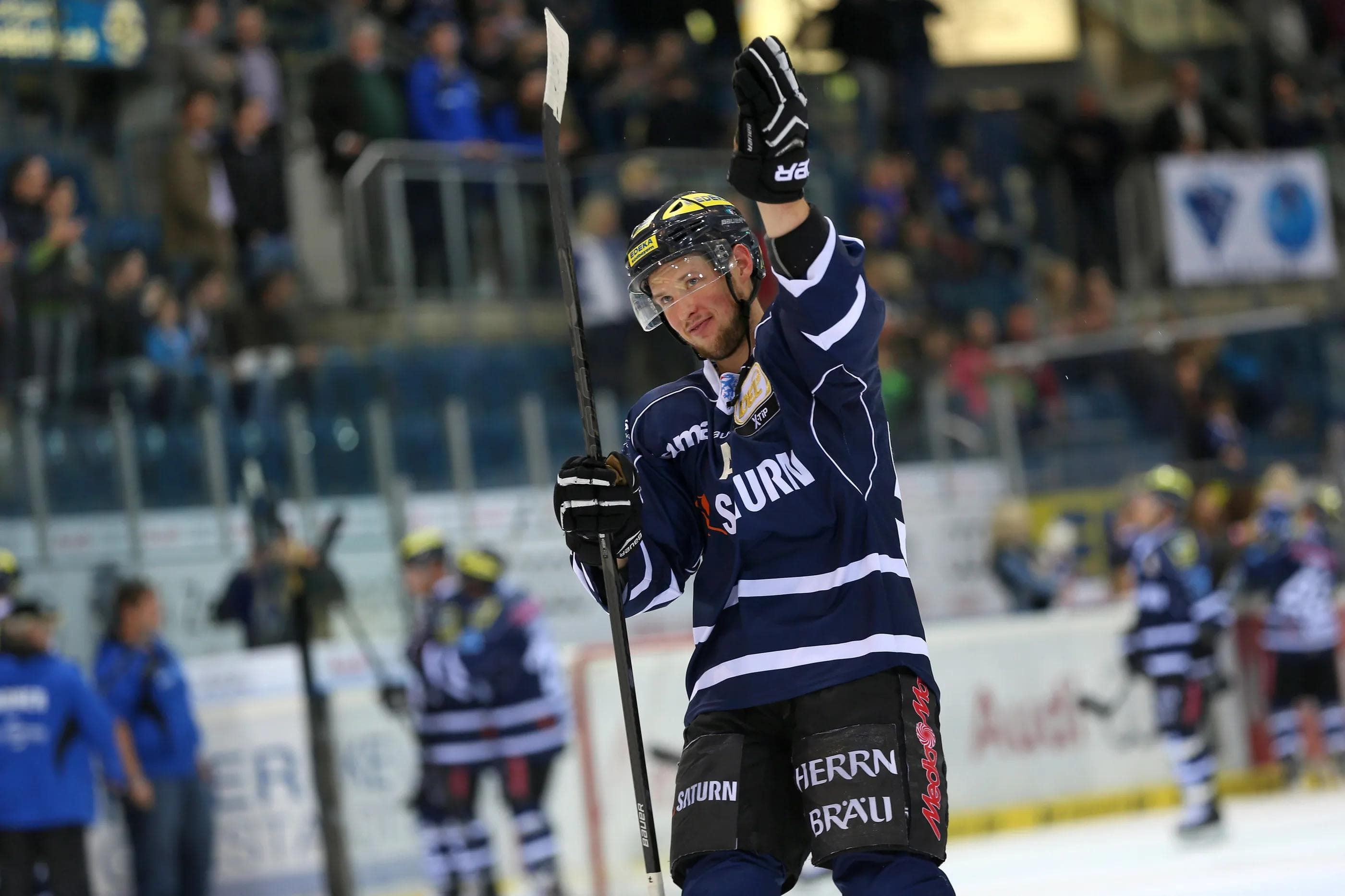 Am Sonntag steht für Patrick Hager ein großes Spiel an. Foto: Stefan Bösl / kbumm.de