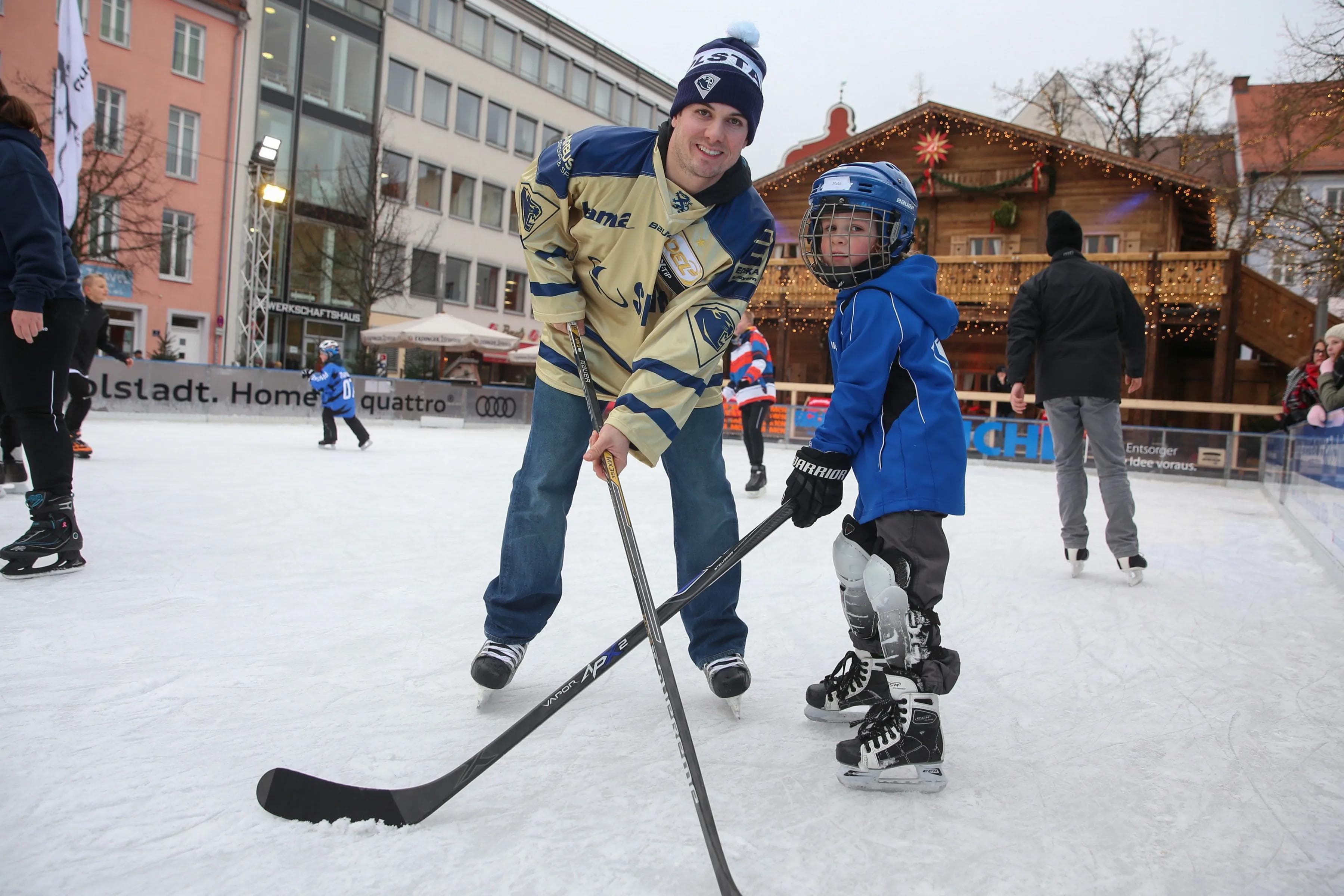 Die Panther kommen wieder zur Eisarena auf dem Paradeplatz. Foto: Bösl / kbumm.de