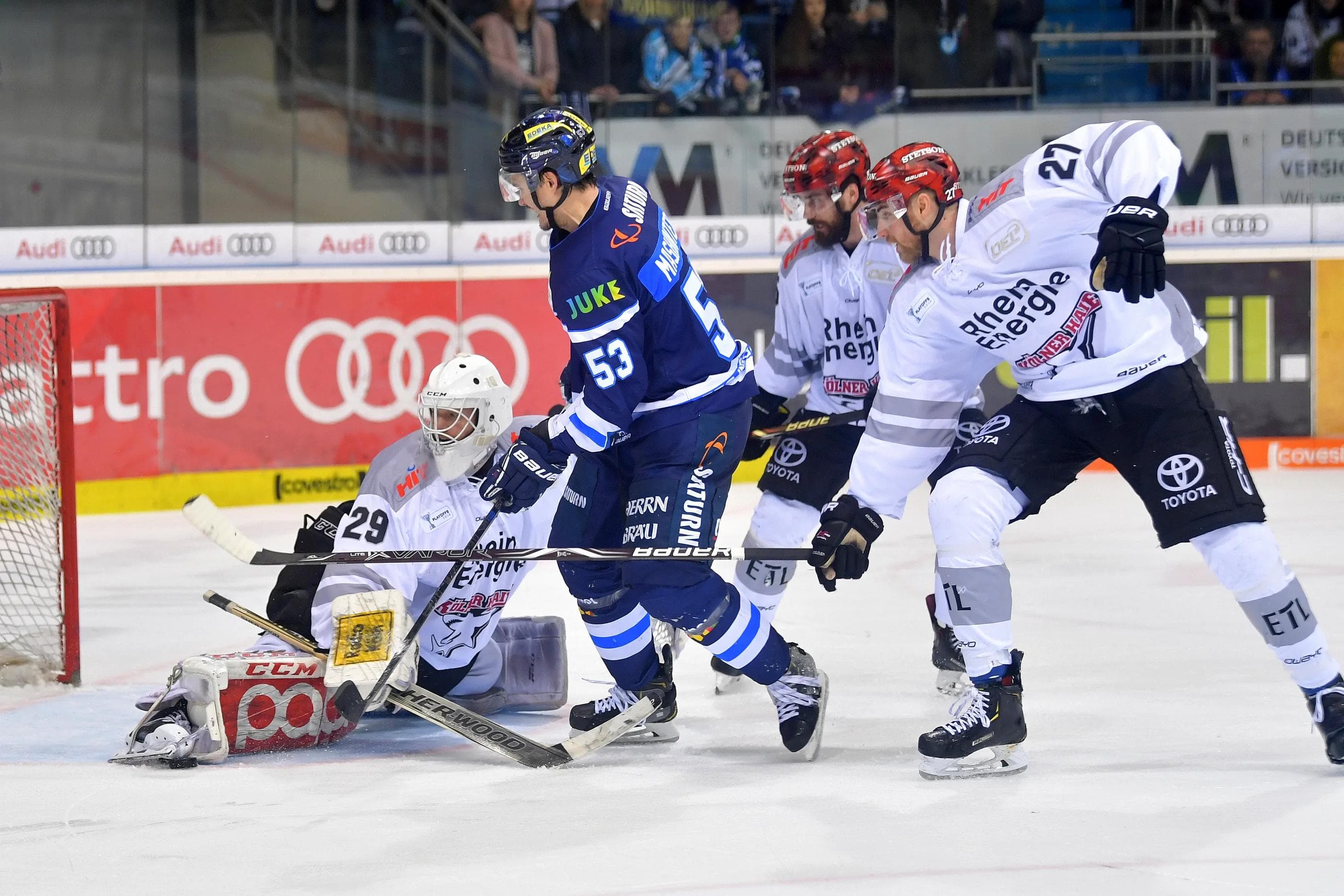Das Ziel für Freitag: Serienpucks erspielen. Foto: Traub / st-foto