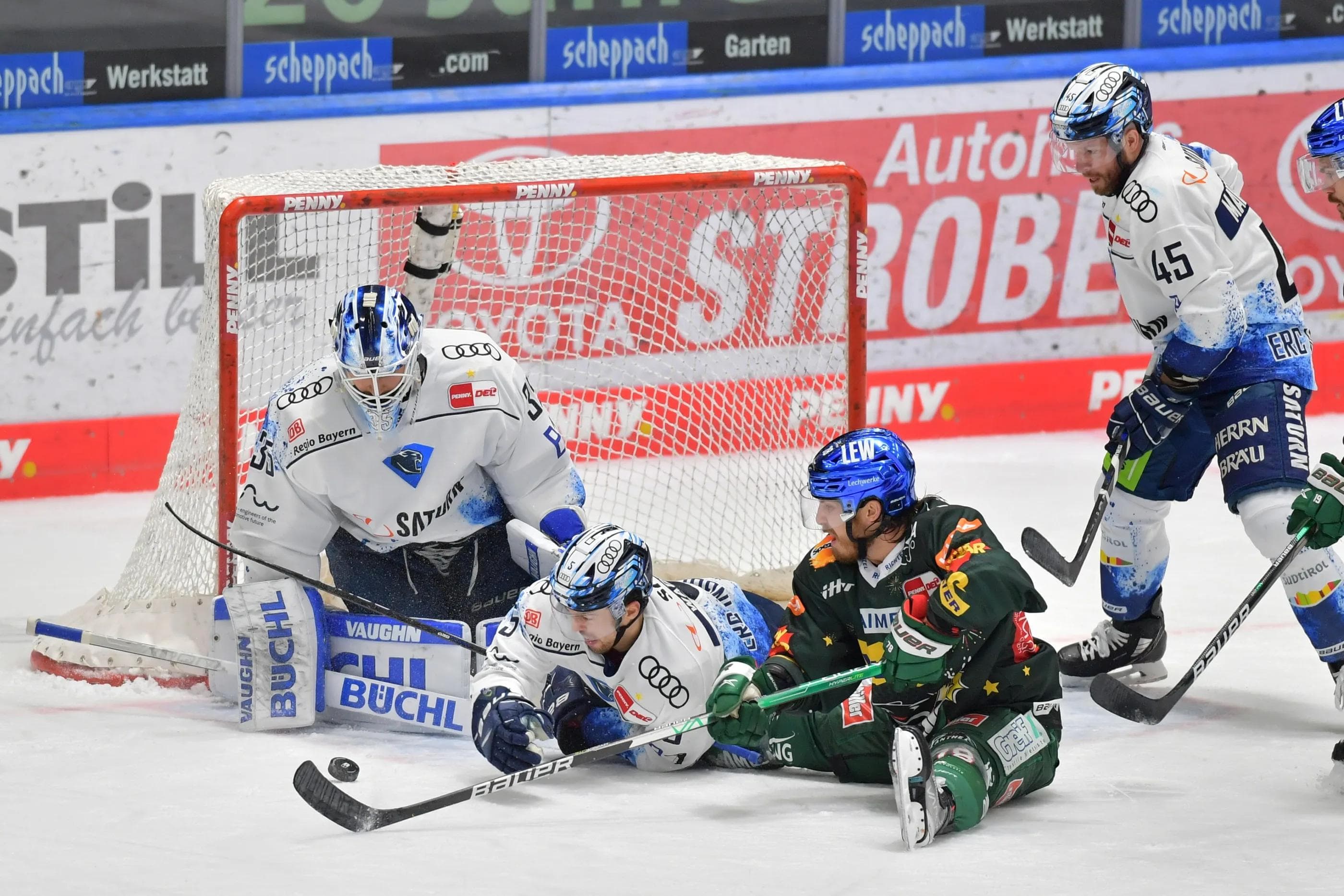 Augsburg hatte im ersten Spiel des Jahres 2022 das glücklichere Ende für sich.
Foto: Johannes Traub/JT-Presse.de