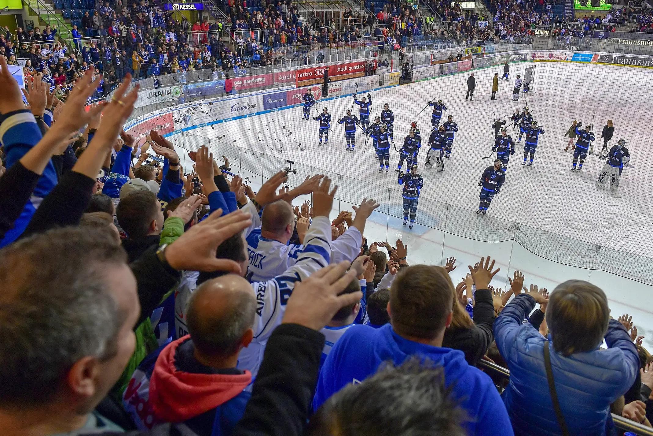 Die Dauerkarte für die Saison 2019/20 ist ab sofort bestellbar.
Foto: Johannes TRAUB / ST-Foto.de