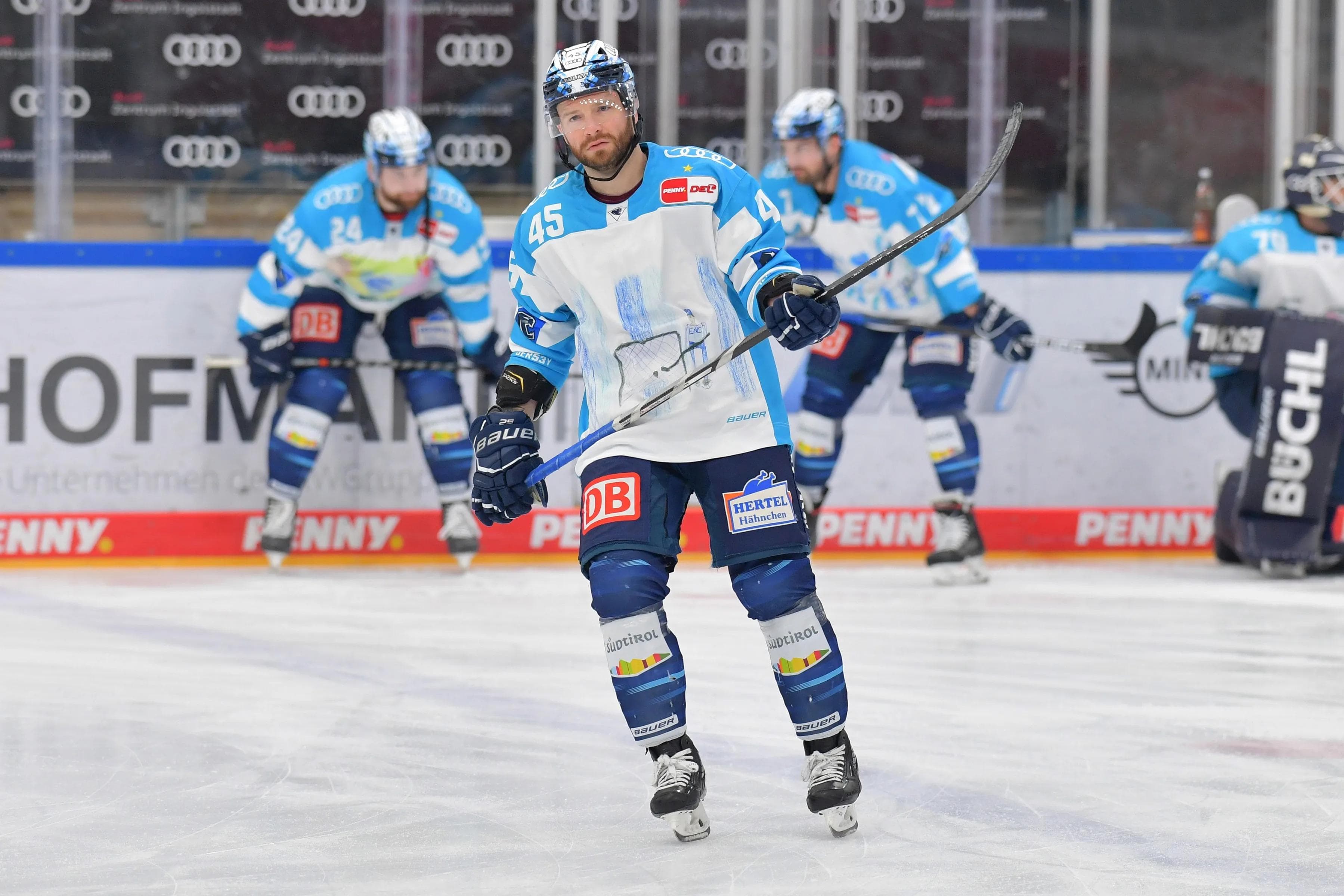 Das Warmup-Trikot von Ben Marshall sucht einen neuen Besitzer.
Foto. Johannes Traub/JT-Presse.de