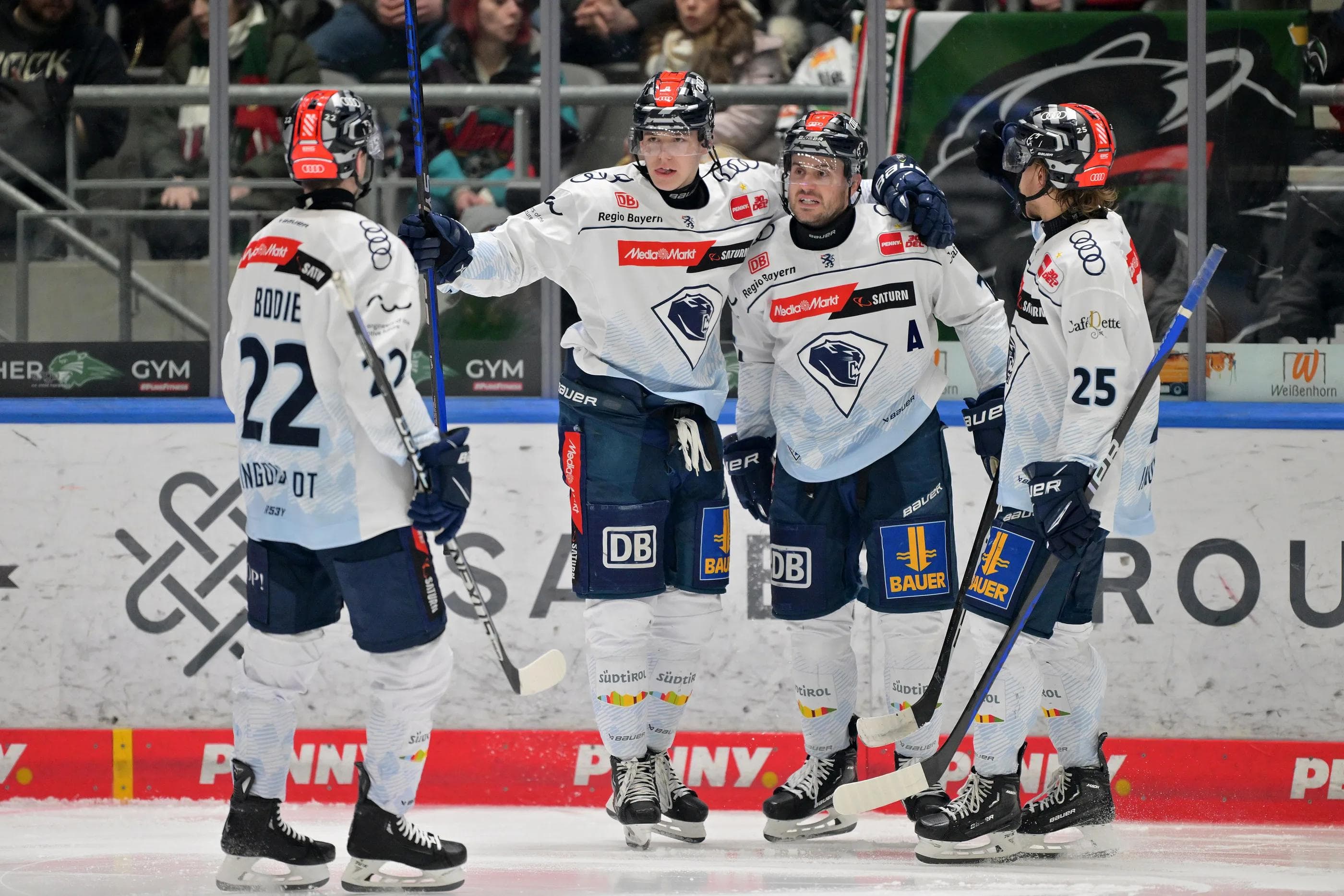 ERC eröffnet Saison gegen Augsburg