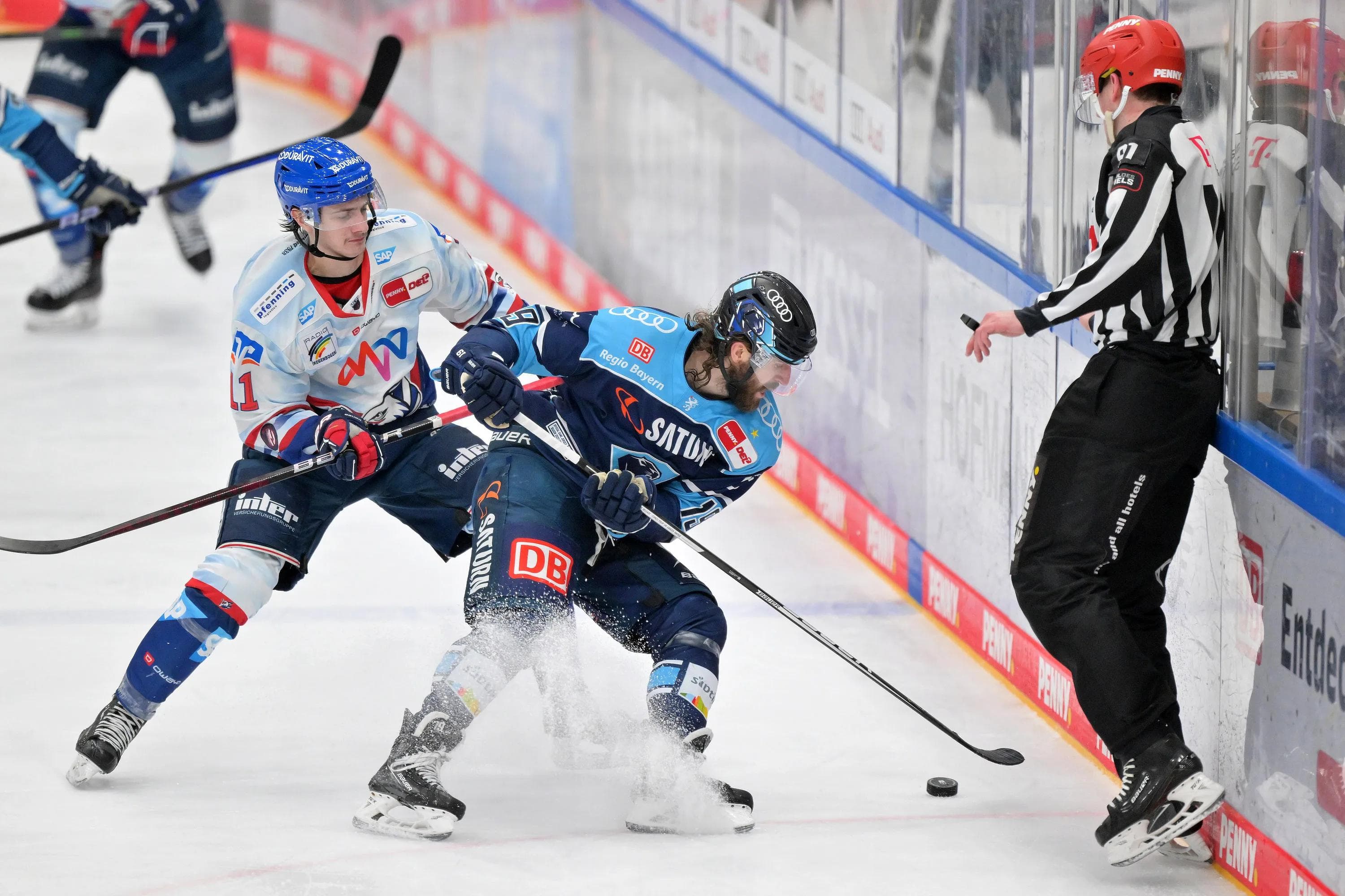 Im Halbfinale gegen die Adler wird sich weiterhin kein Zentimeter Eis geschenkt werden.
Foto: Johannes Traub/JT-Presse.de