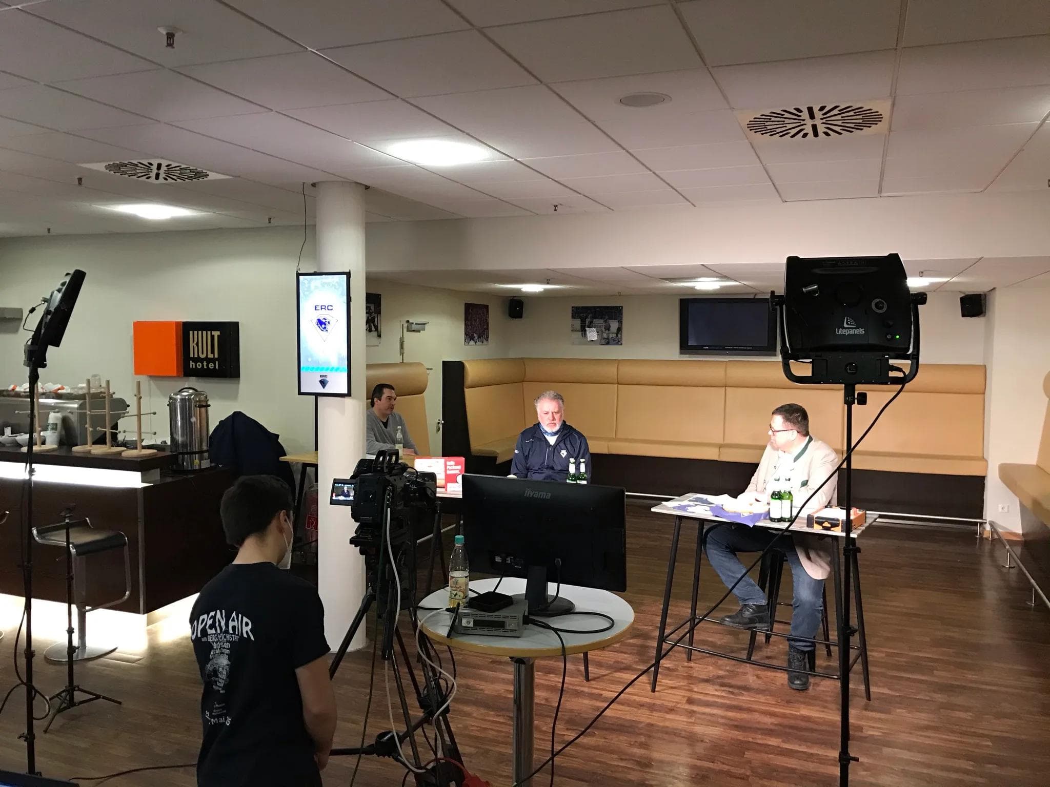 Am kommenden Mittwoch, 28. Juli steigt ab 18:30 Uhr der erste Fanstammtisch der Saison live auf Facebook und Youtube.