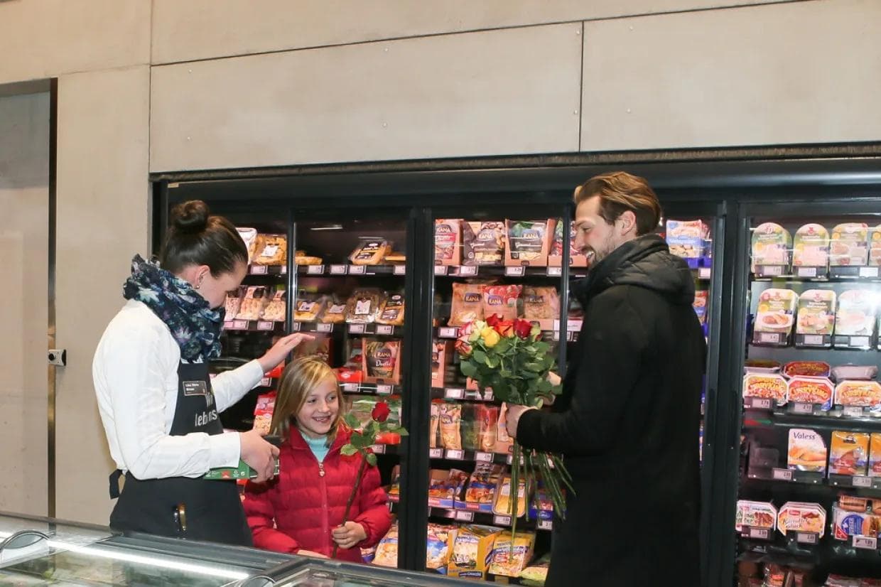 Danke für die Blumen - Timo Pielmeier bei EDEKA