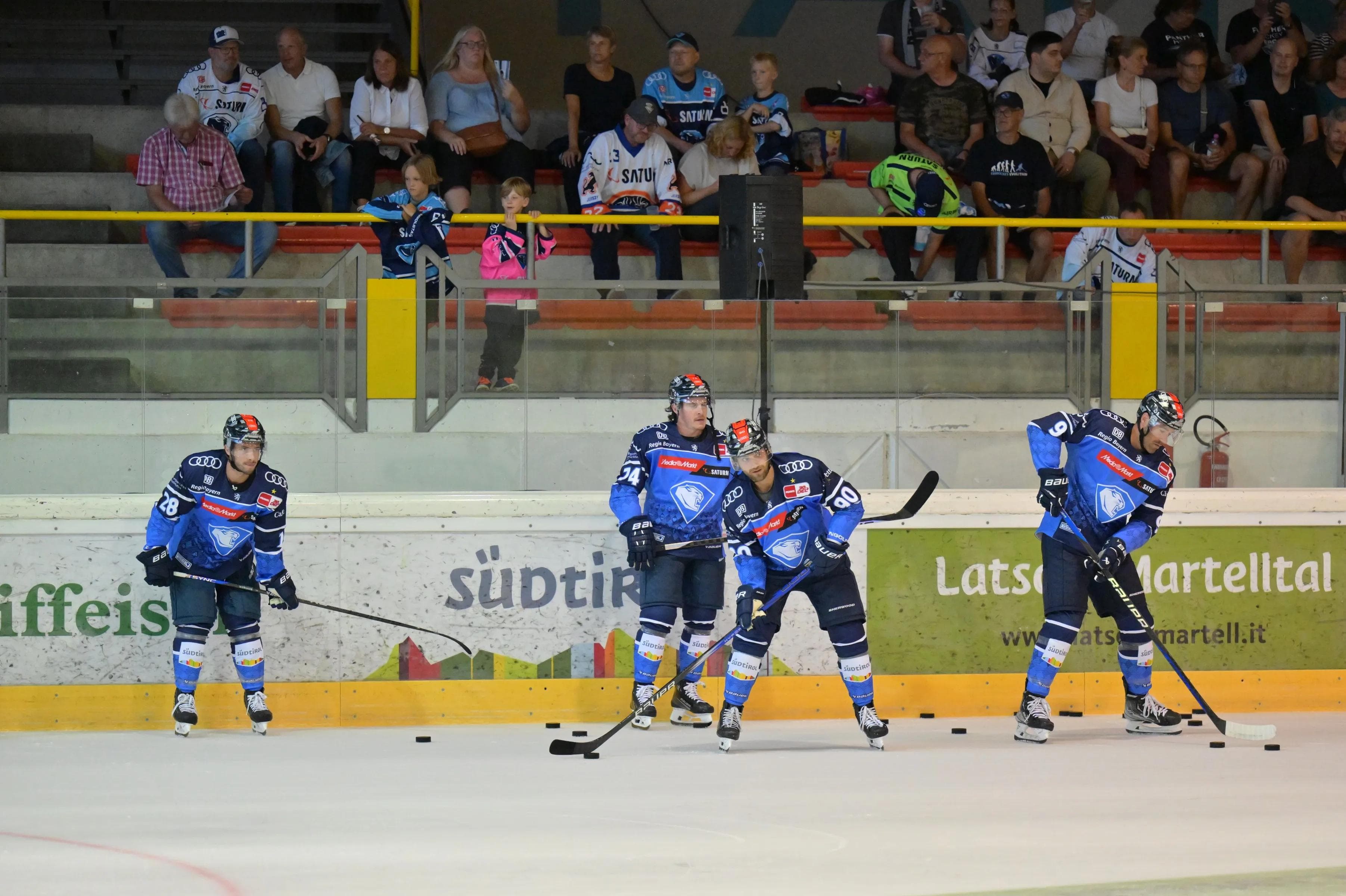 In wenigen Minuten starten die Panther in den Vinschgau Cup. Live zu sehen im kostenlosen Livestream bei YouTube.
Foto: Johannes Traub/JT-Presse.de