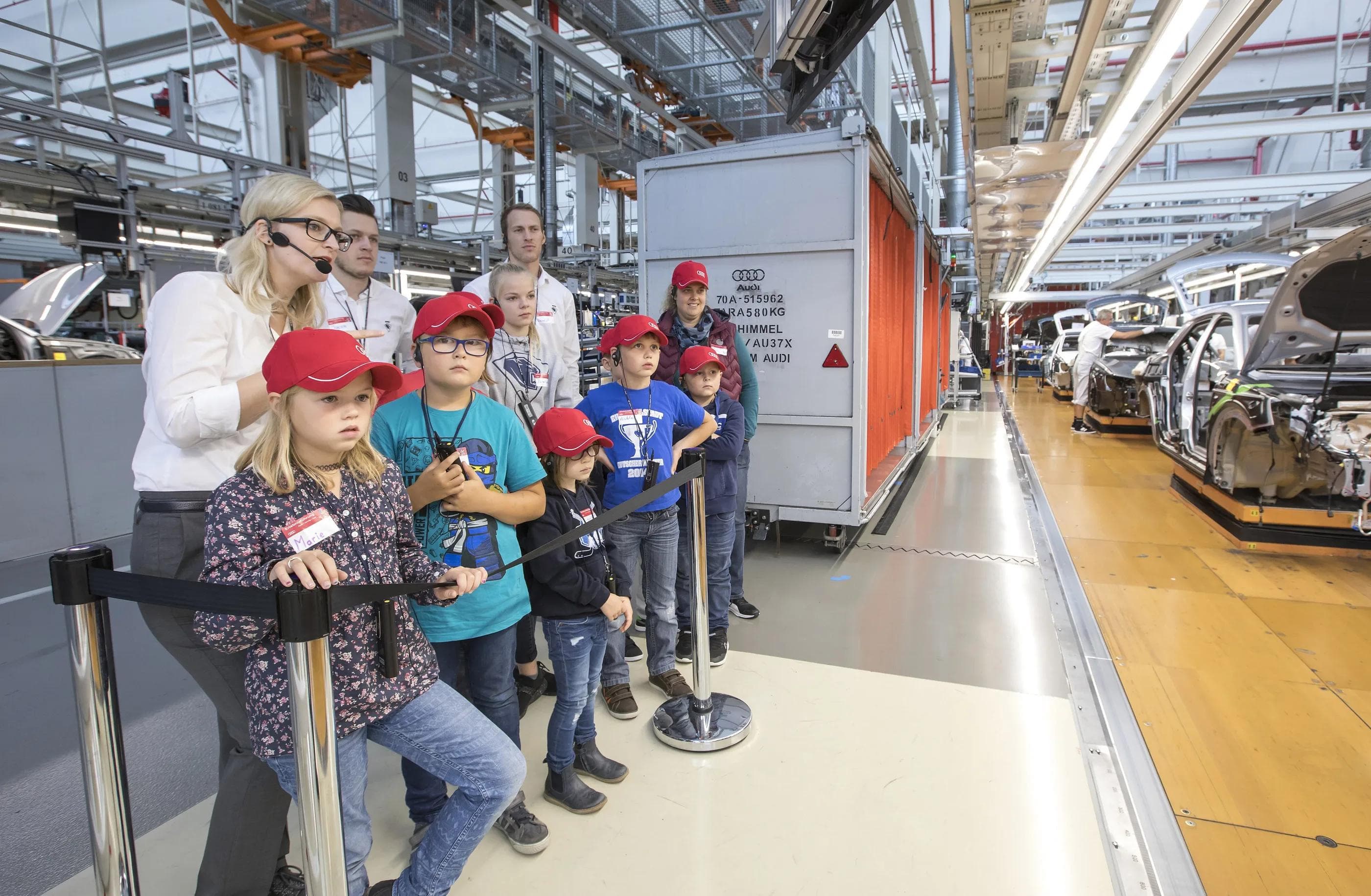 Der Xaver Kids-Club besuchte Audi. Foto: Sauer