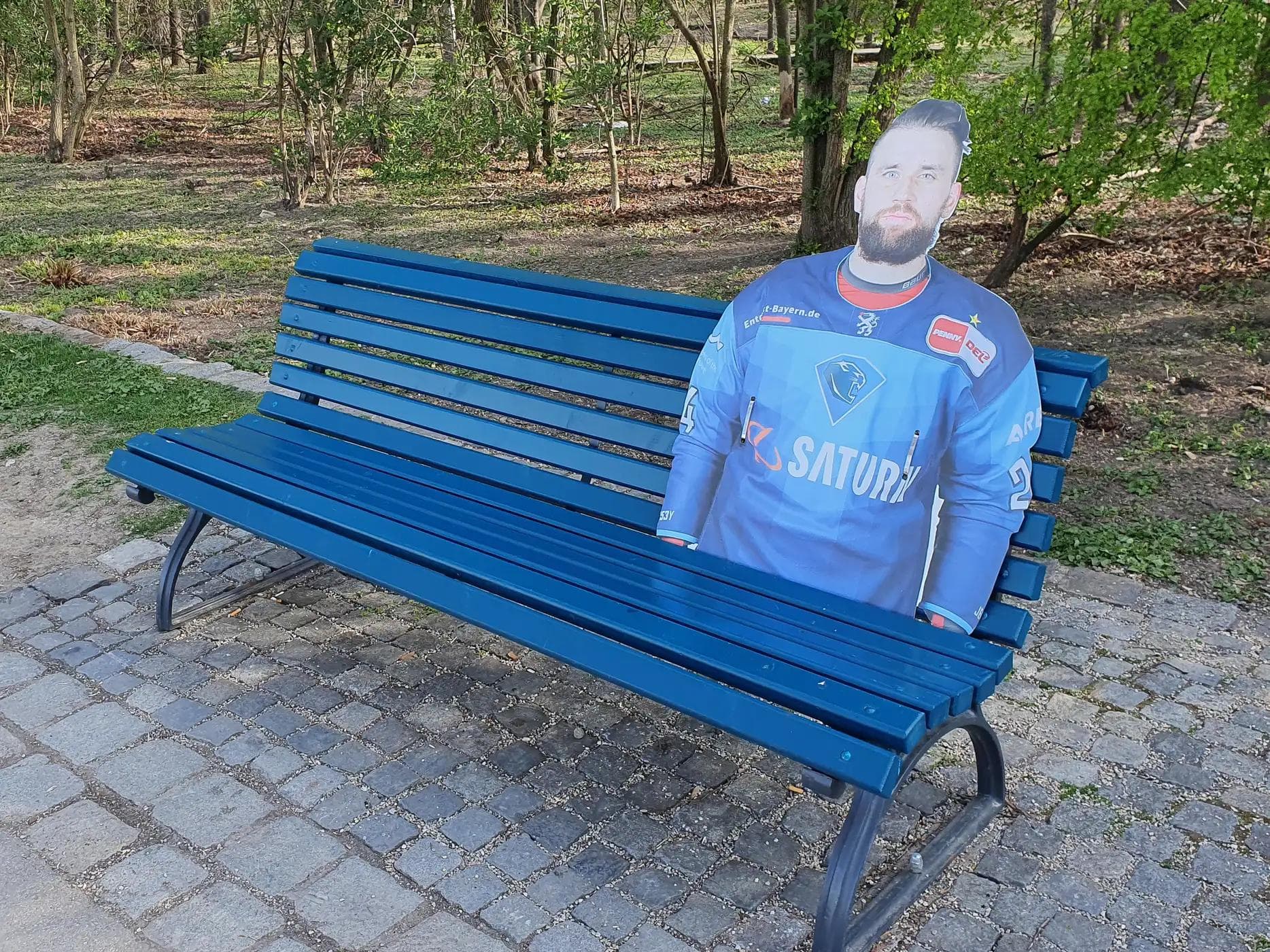 Brandon DeFazio ist beim Wasserlauf an der Tillywiese zu finden.